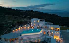 Cavo del Sol erleuchtet bei Nacht